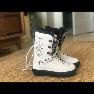 Vans Shallowtree Snowboard Boots